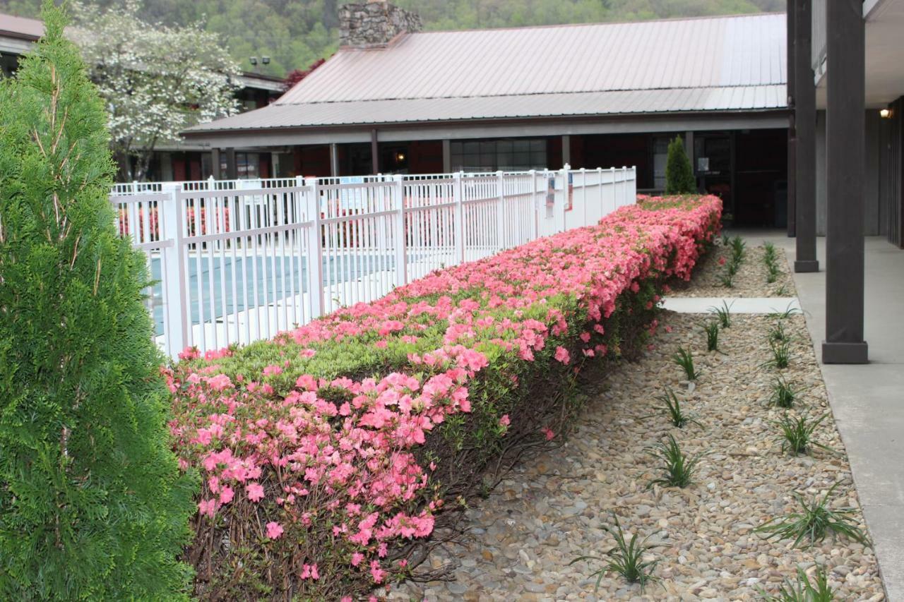 Great Smokies Inn - Cherokee Exterior foto